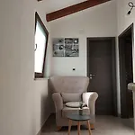 Villa With Mediterranean Garden Divšići
